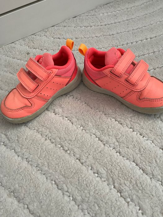 Маратонки Adidas момиче размер 22