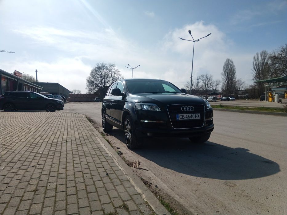 Продавам Audi Q7 -3.0Tdi