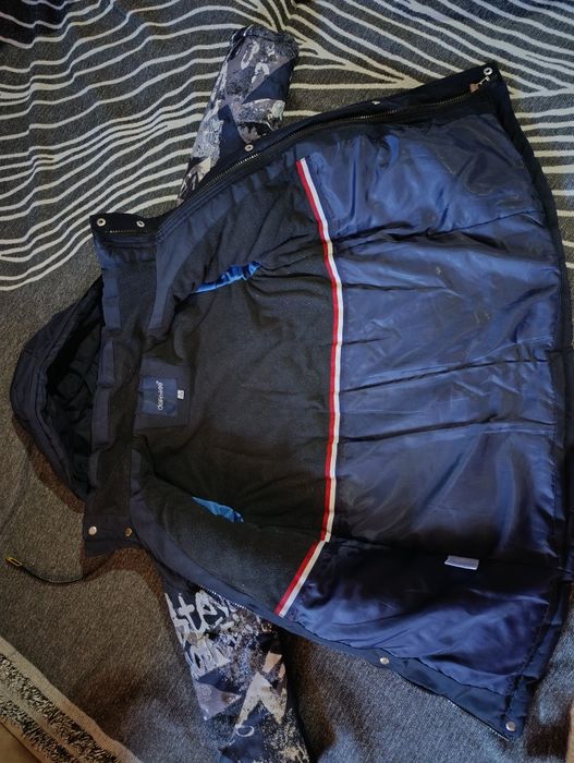 Продам куртку зимнюю для мальчика