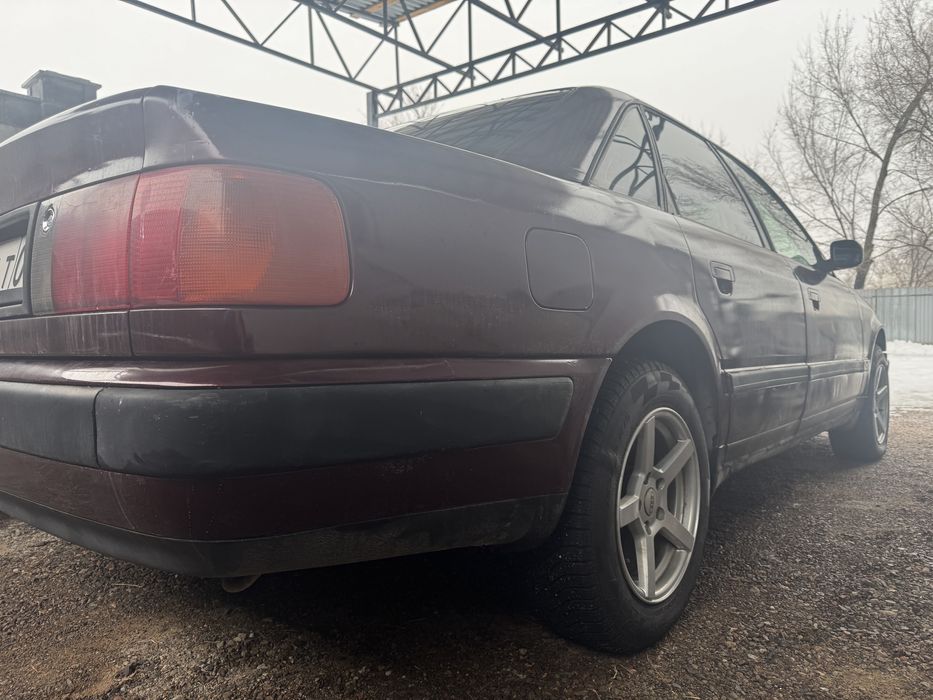 Продам ауди с4 1991 года