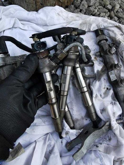 injector vw passat b8 2.0 crlb 04l130277ac