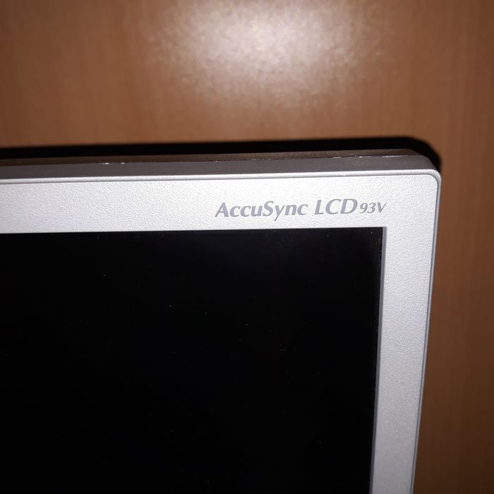 Монитор за компютър19 инча NEC