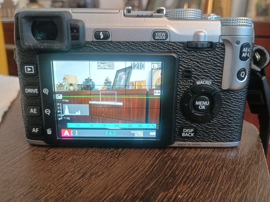 Fujifilm X-E1 + Obiectiv xf 18mm f2 R2