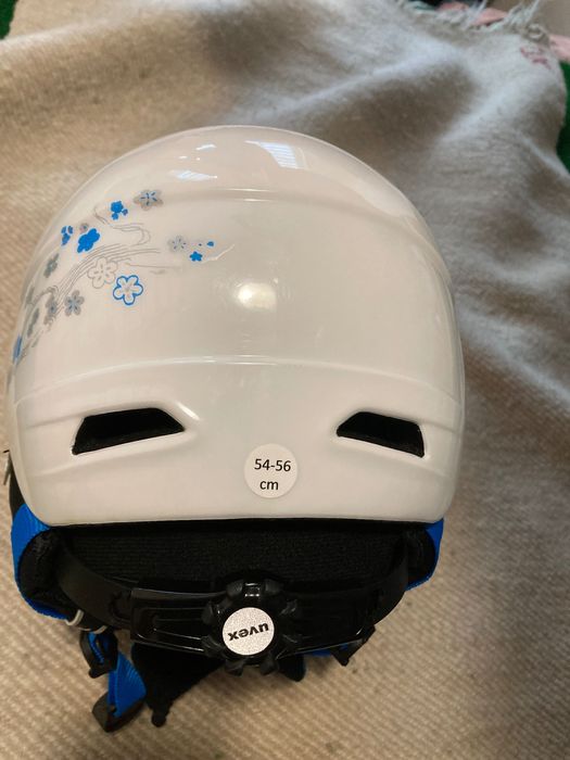 Ски каска детска Uvex с визьор 54-56см