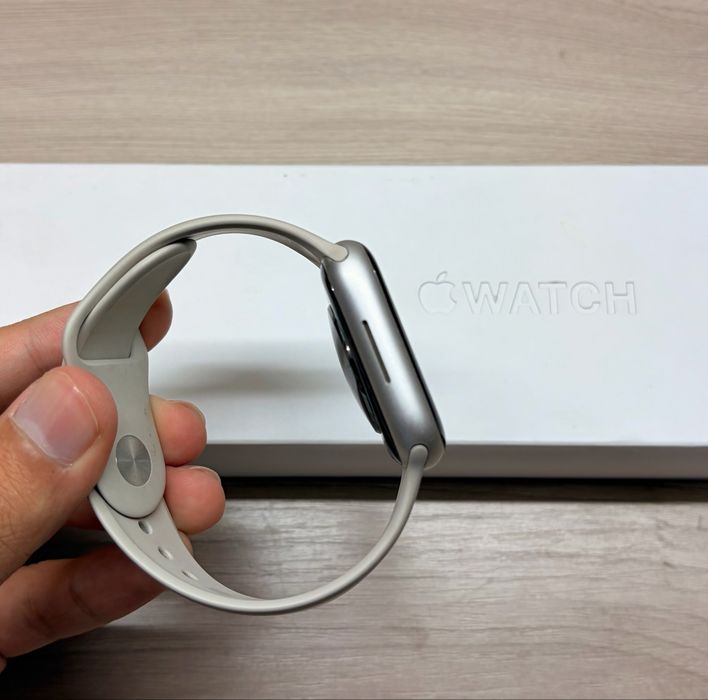 Apple Watch 8 45mm 90%