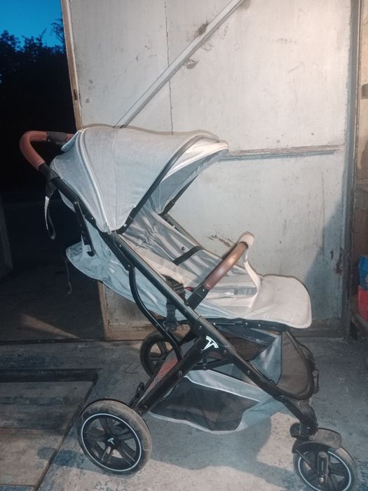 Коляска детская брендовая