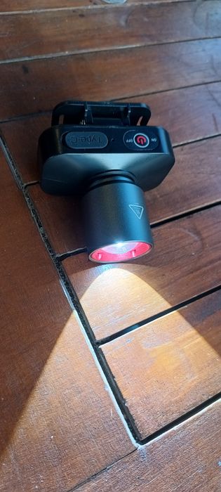 Lanterna cu încărcare USB C