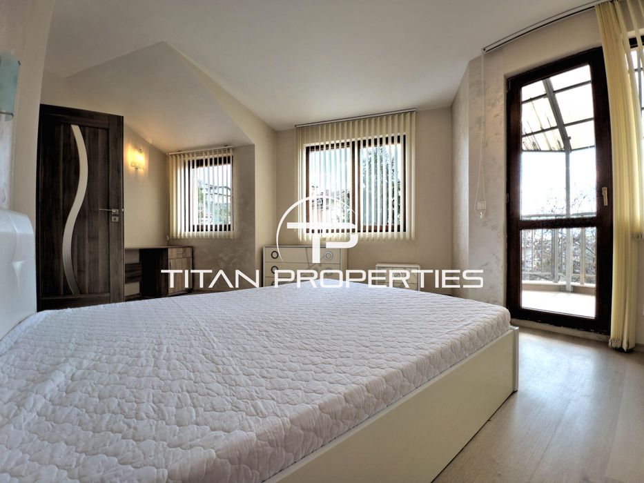 Дава се под наем Тристаен апартамент в Пловдив, Център - 120 кв.м за 550 € - Снимка #5