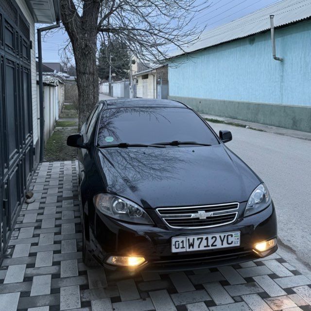 Gentra sotiladi srochni