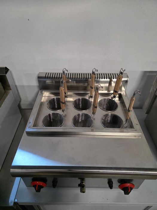 Fierbator de paste cu 6 camere ,plita pe gaz pentru paste