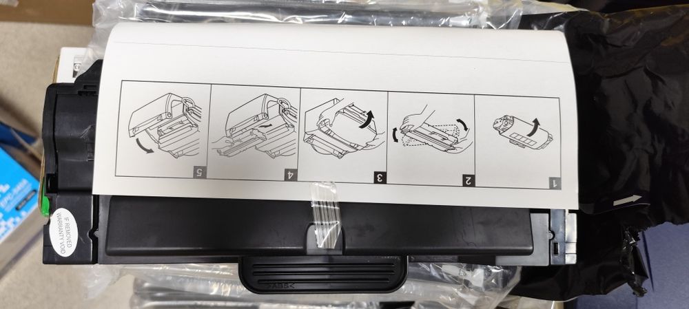 Продам картридж на Xerox Phaser 3140
