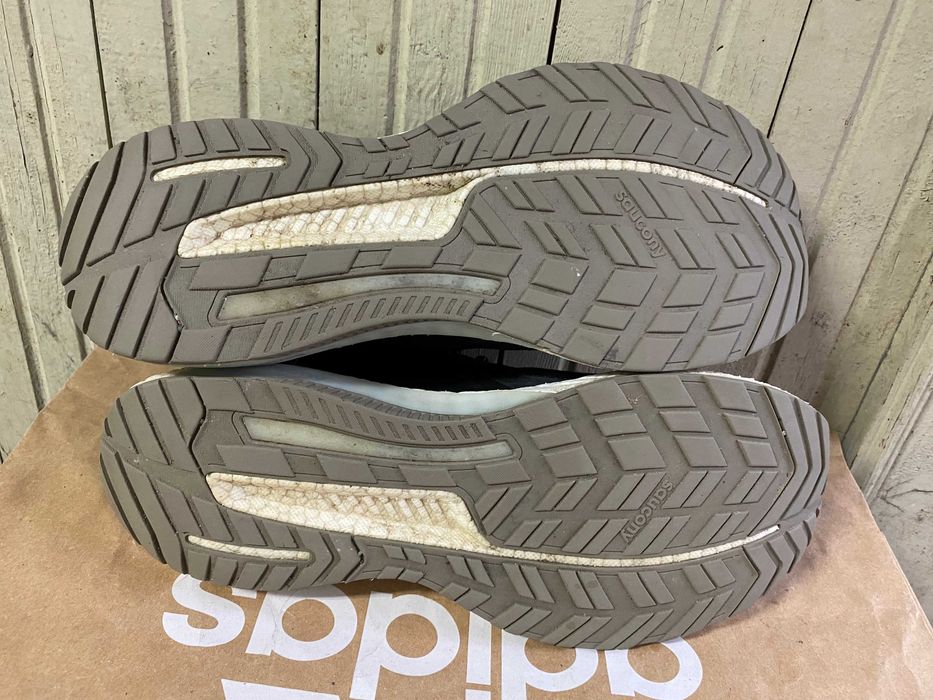 ''Saucony Hurricane 23''оригинални маратонки 44 номер