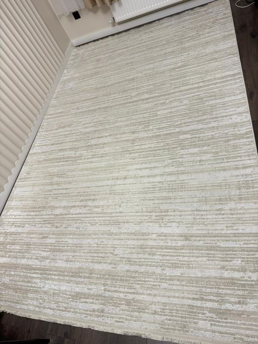 Продам ковер в отличном состоянии