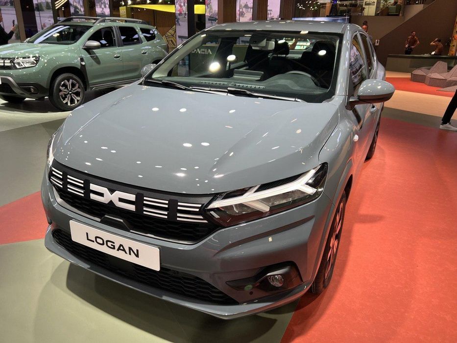 Faruri originale DACIA Logan noi in cutie! Sigilate!