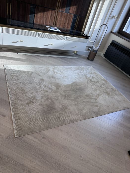 Туркия асл гилам сотилади | 1.6 м × 2.3 м | Идеал ҳолатда