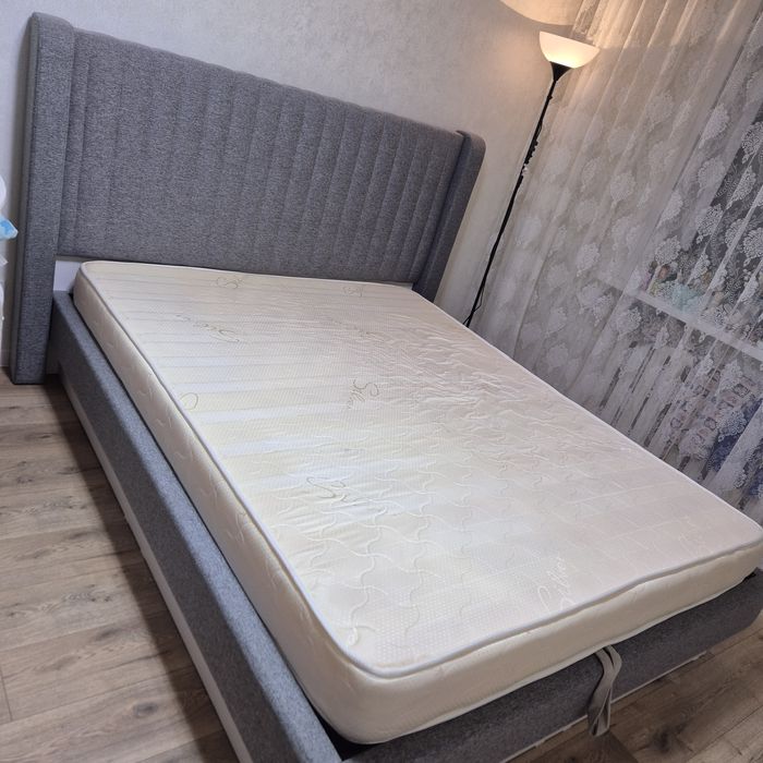 Матрац на двуспальную кровать