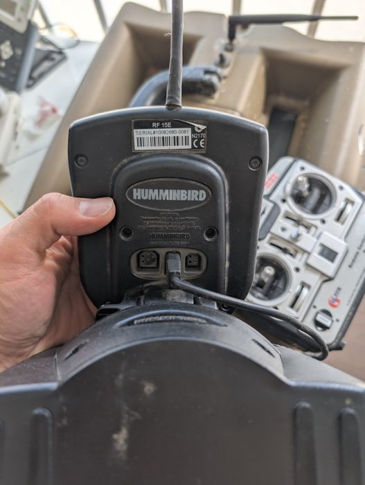 Лодка за захранка Lake Master M2