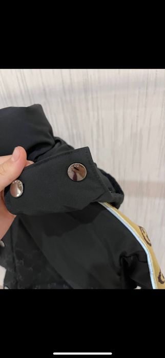 куртка GUCCI новый