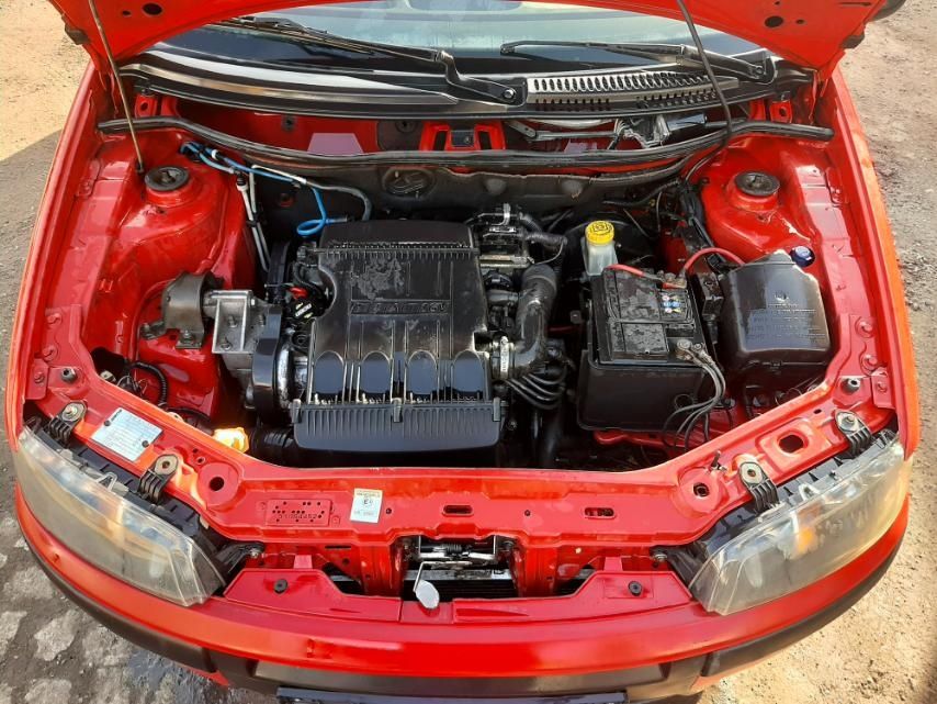 Fiat Punto 1.1i 1.2i 1.3i 1.9jtd
