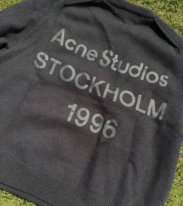 Acne Studios Bluza Neagra Cropped