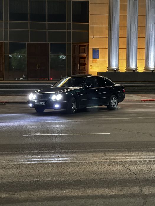 Продам мерседес е класс