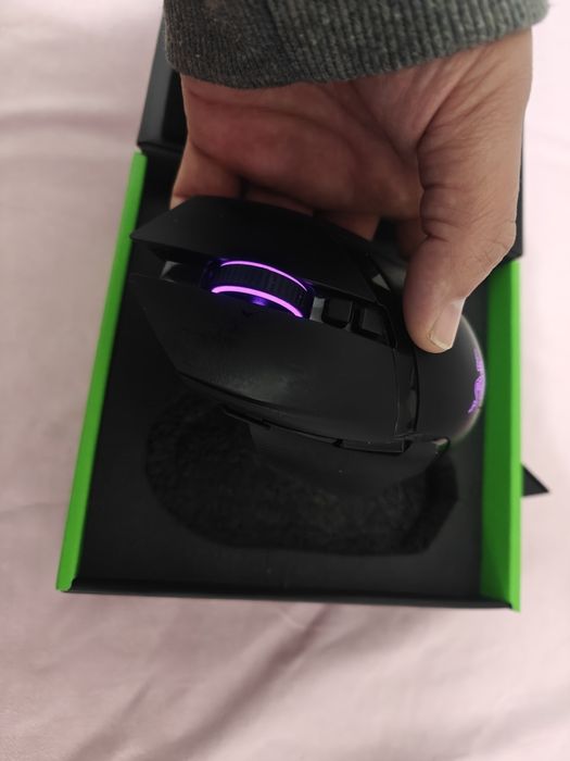 Мишка razer basisk ultimate.