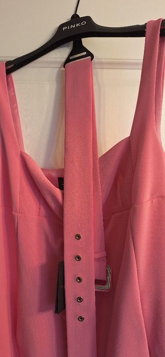 Rochie Pinko, mărime potrivita XL-XXL (am pus poze cu masuratori)