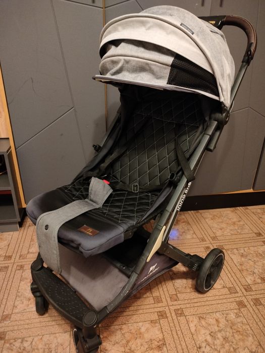 Срочно продам коляску