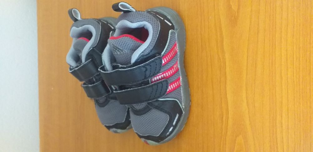 Adidasi copii adidas