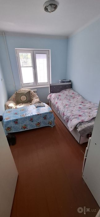 3-х комнатная квартира в центре Ангрена