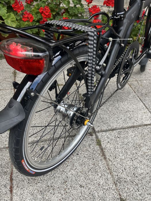 Pliabila Dahon Eco C7 cu 7 viteze pe foaie si DAHON MU cu 7 viteze interne in butuc , absolut noi. Pret Fix! Rog cititi anuntul