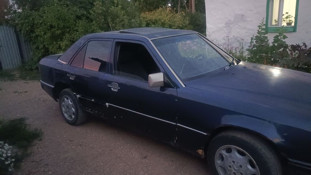 124 Мерседес  Мерседес