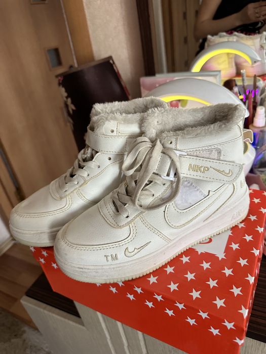 Кросовки мужские 44 размер