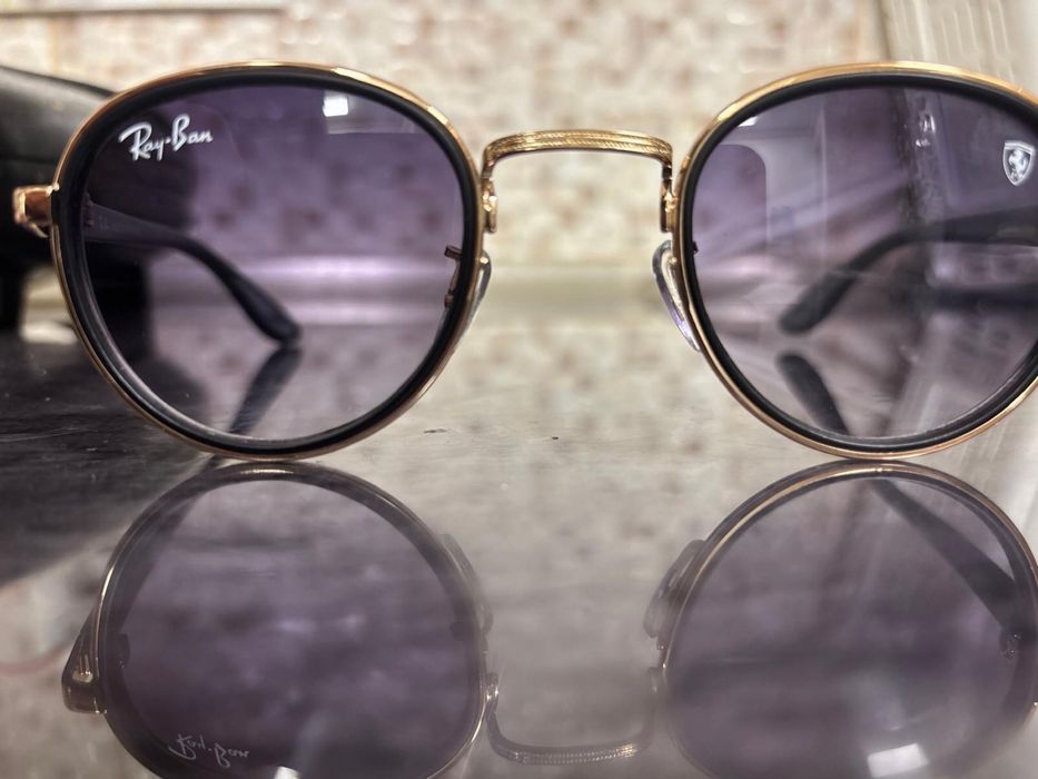 Ochelari Ray Ban Ferrari noi