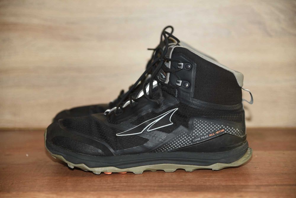 Altra Lone Peak All-Weather оригинални маратонки, номер 44