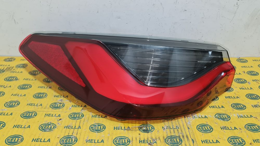 Lampa tripla stop led  BMW seria 4 G22 M4 
Produs original