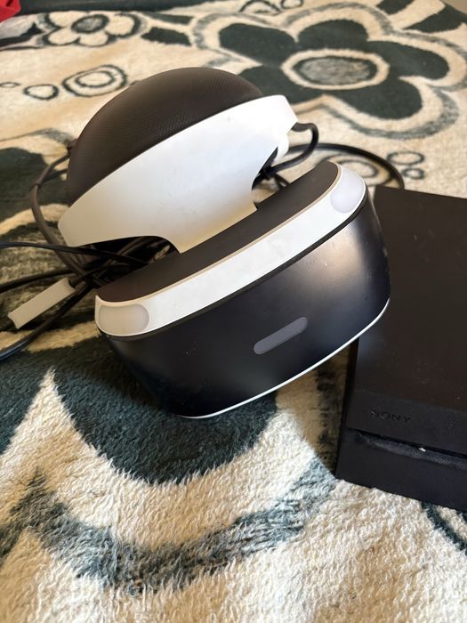 Playstation 4 si VR