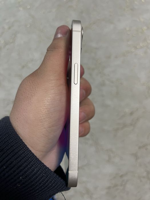 Продам айфон 13 идеал