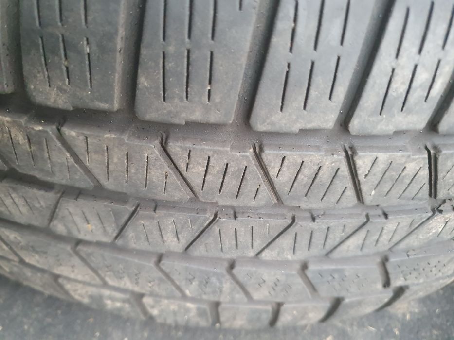 3 x anvelope iarna  215 55 17 Continental