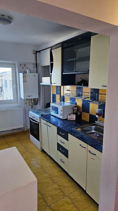 2 camere decomandat, centrală, mobilat, Casa Cărții – vedere dubla