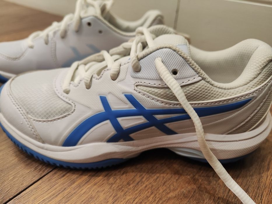 Теннисные кроссовки для девочек