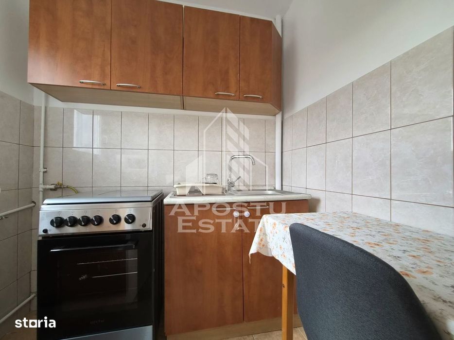 Apartament cu o camera,zona Micalaca