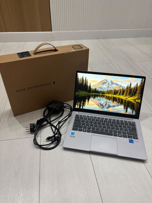 Asus Expertbook новый мощный