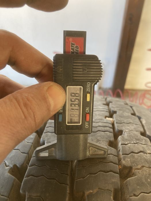 Гуми за камион 295-80-22.5