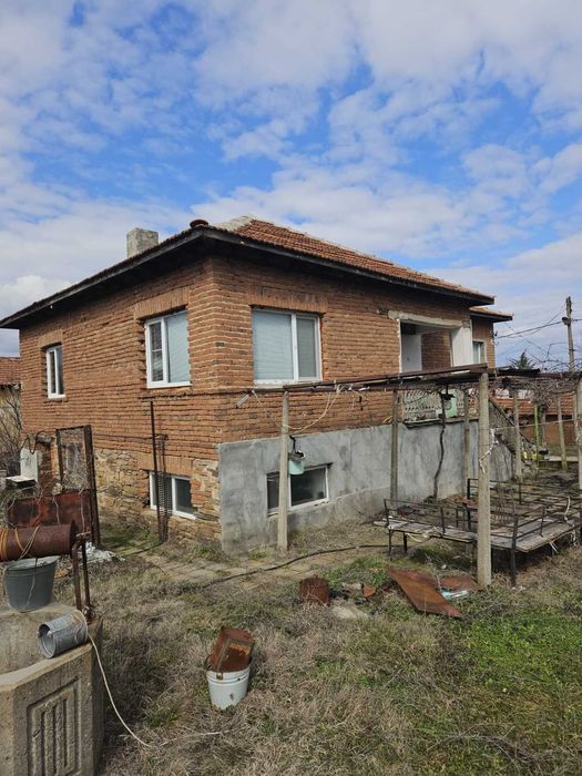 Продава се Къща в Хасково, Младежки хълм - 160 кв.м за 128 €/кв.м - Снимка #1