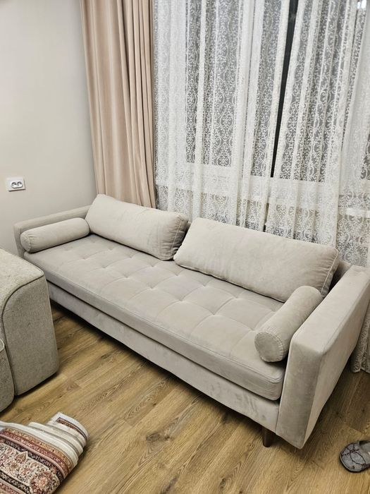 Мягкий мебель.  Диван