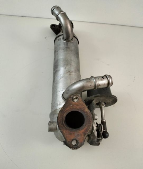 Racitor gaze 070131512F Volkswagen VW Caravelle T5 seria