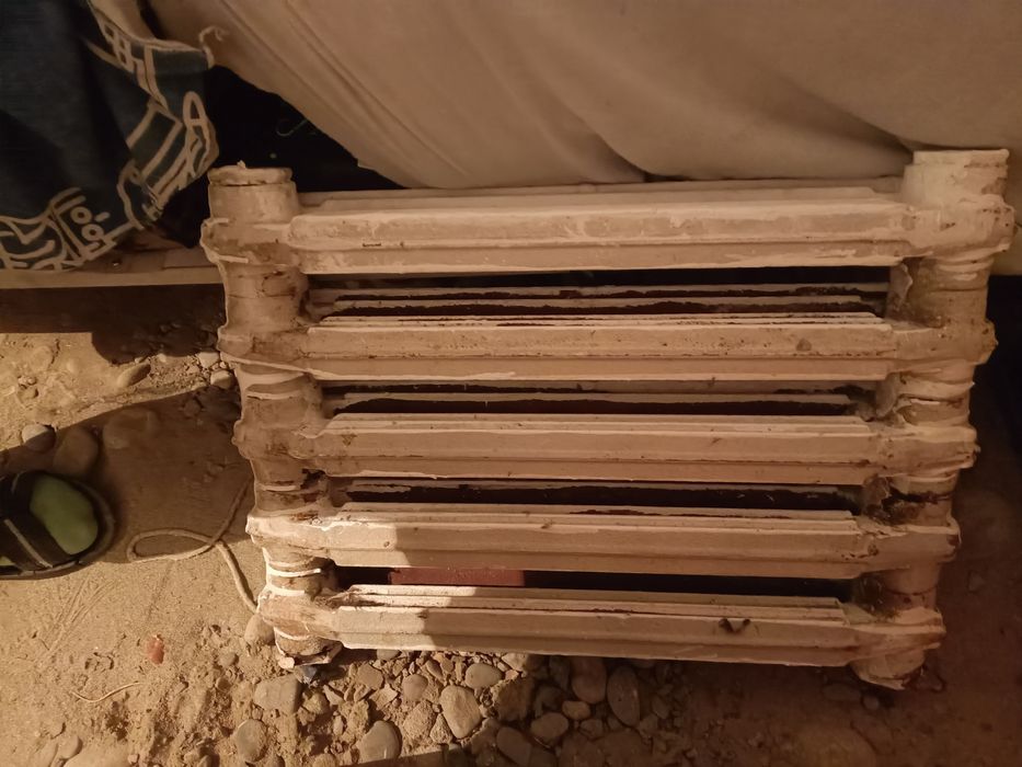 Продам батерии чугунный бу