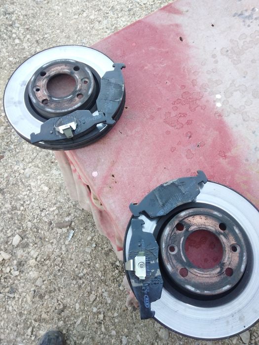 Luneta Logan Tavita portbagaj fuzete paleti panou solar discuri frână