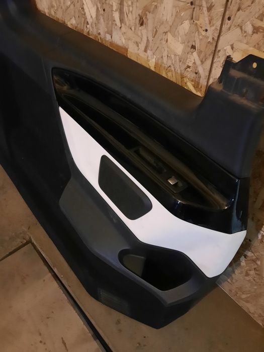 Покраска кожи и пластика